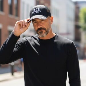 Chicago Blackhawks 39thirty black logo cap